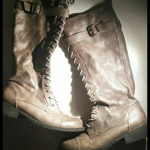 Kenneth Cole Reaction boots